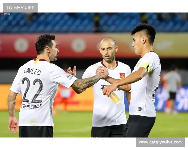 弗拉霍维奇训练状态火热，阿莱格里考虑锋线轮换可能